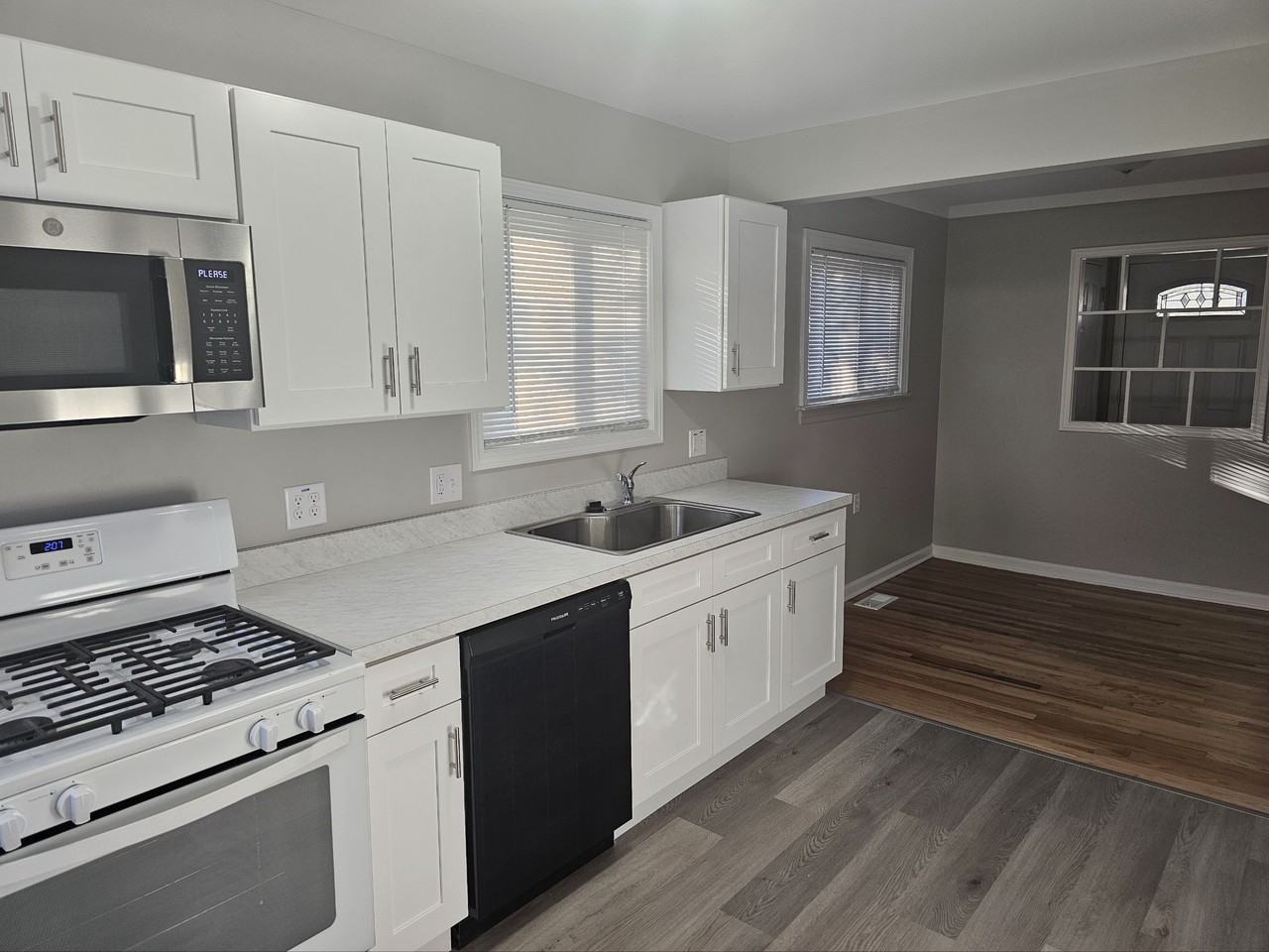 26539 Clarita #1 - Photo 7 of 36