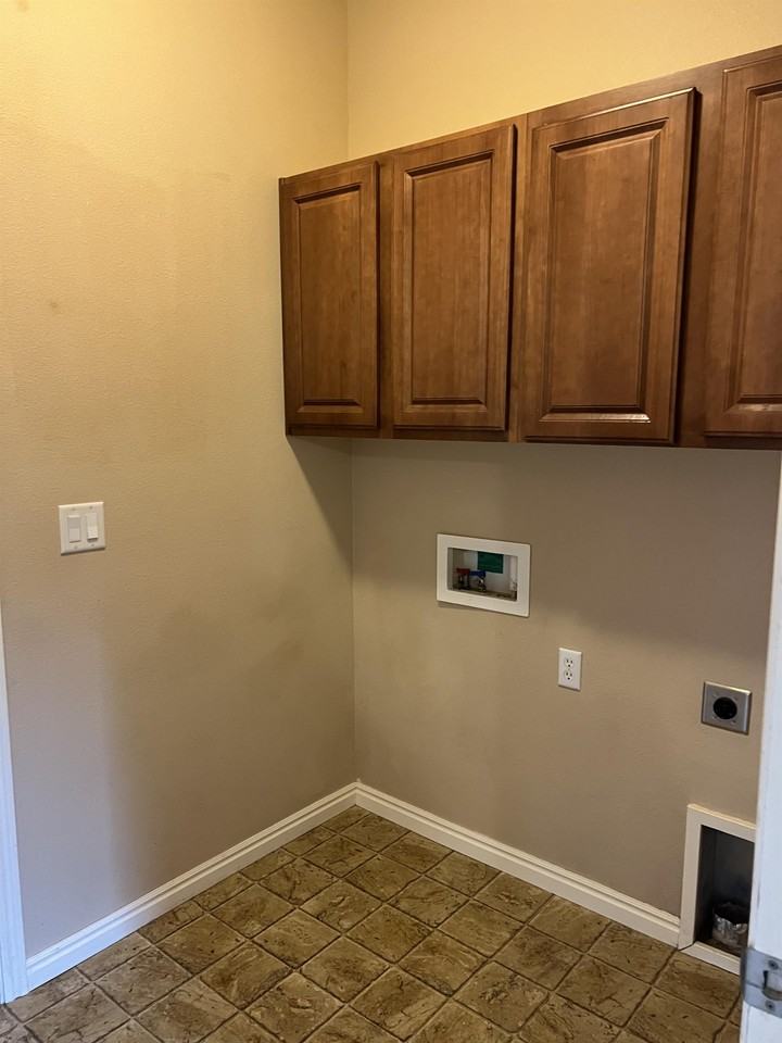 1307 W Sanetta St #1 - Photo 5 of 12