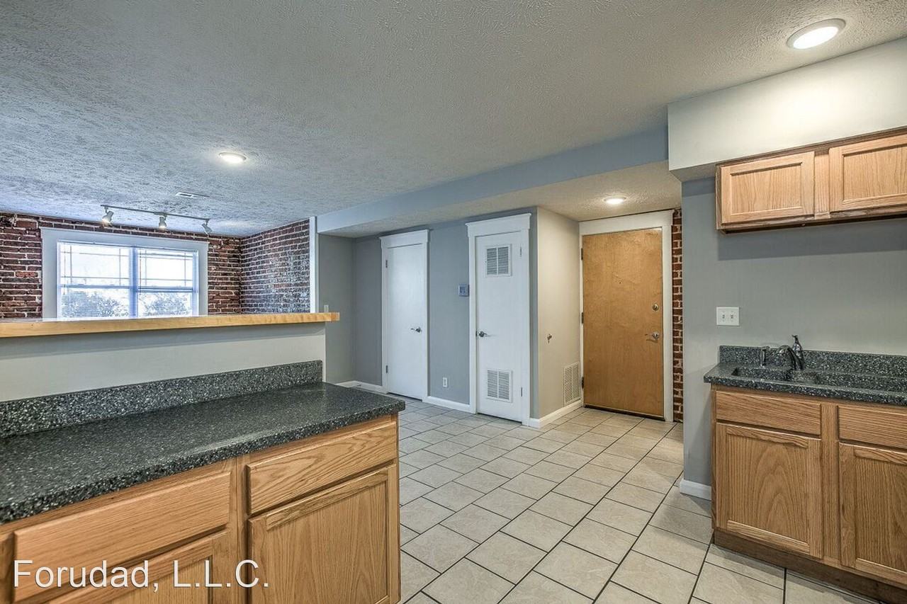 315 S 27th Avenue - Photo 3 of 43