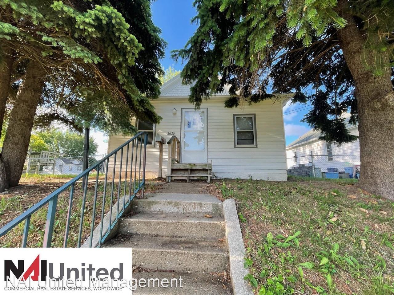 2620 Chicago Ave - Photo 2 of 12