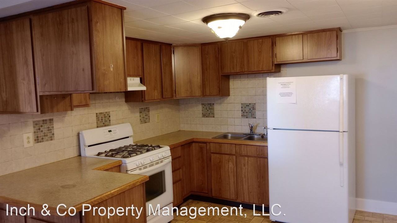 142 W Maple Street - Photo 3 of 11