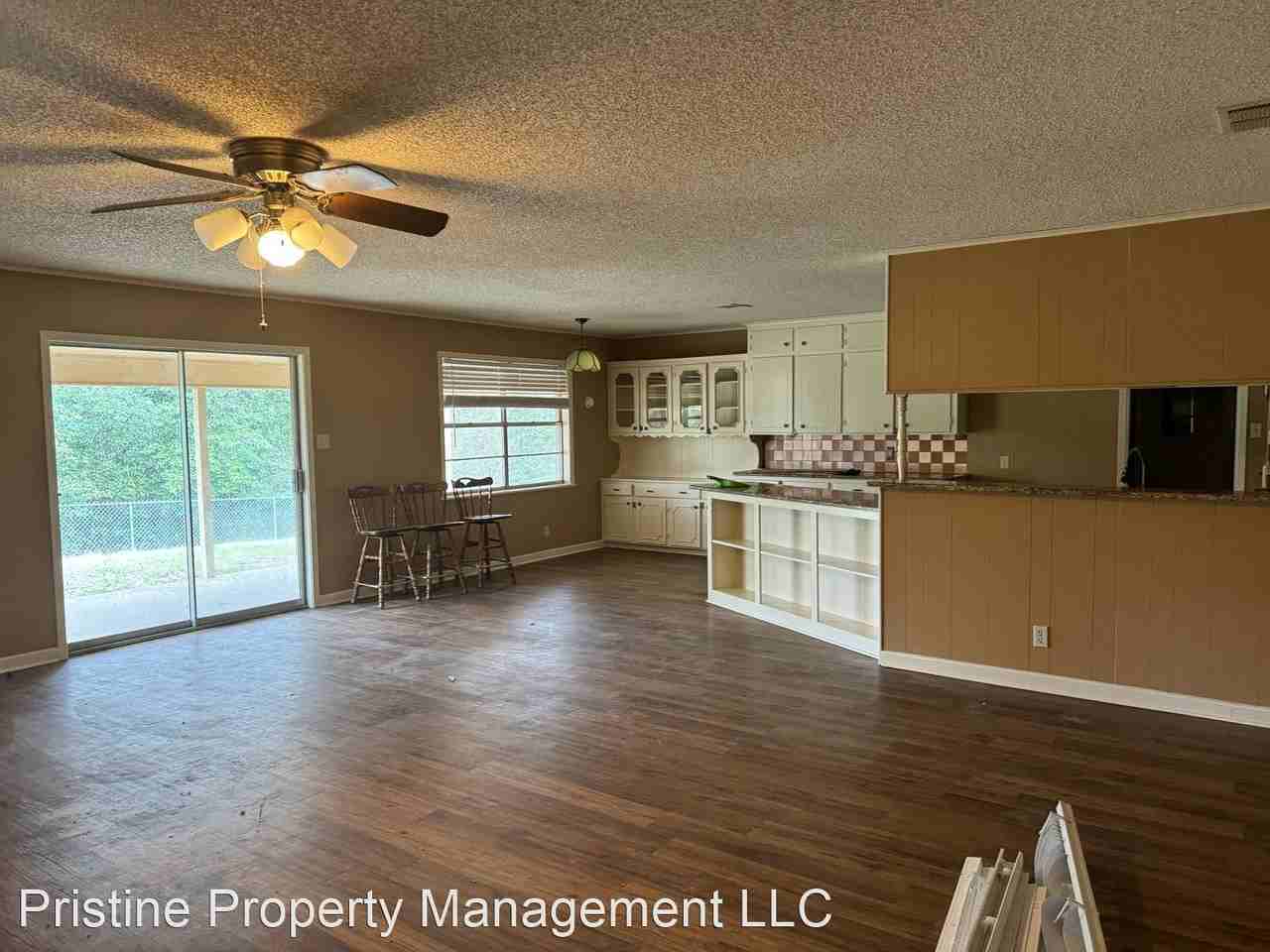 105 Pyeatt Dr - Photo 3 of 15