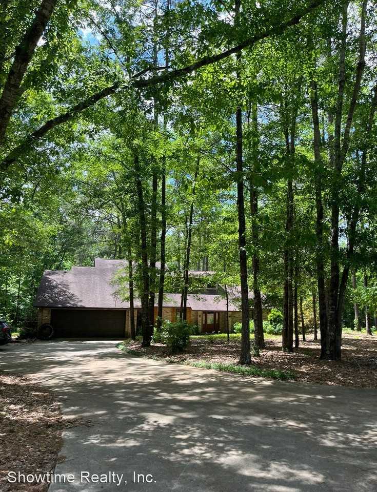 21 Old Sandfort Rd - Photo 2 of 20