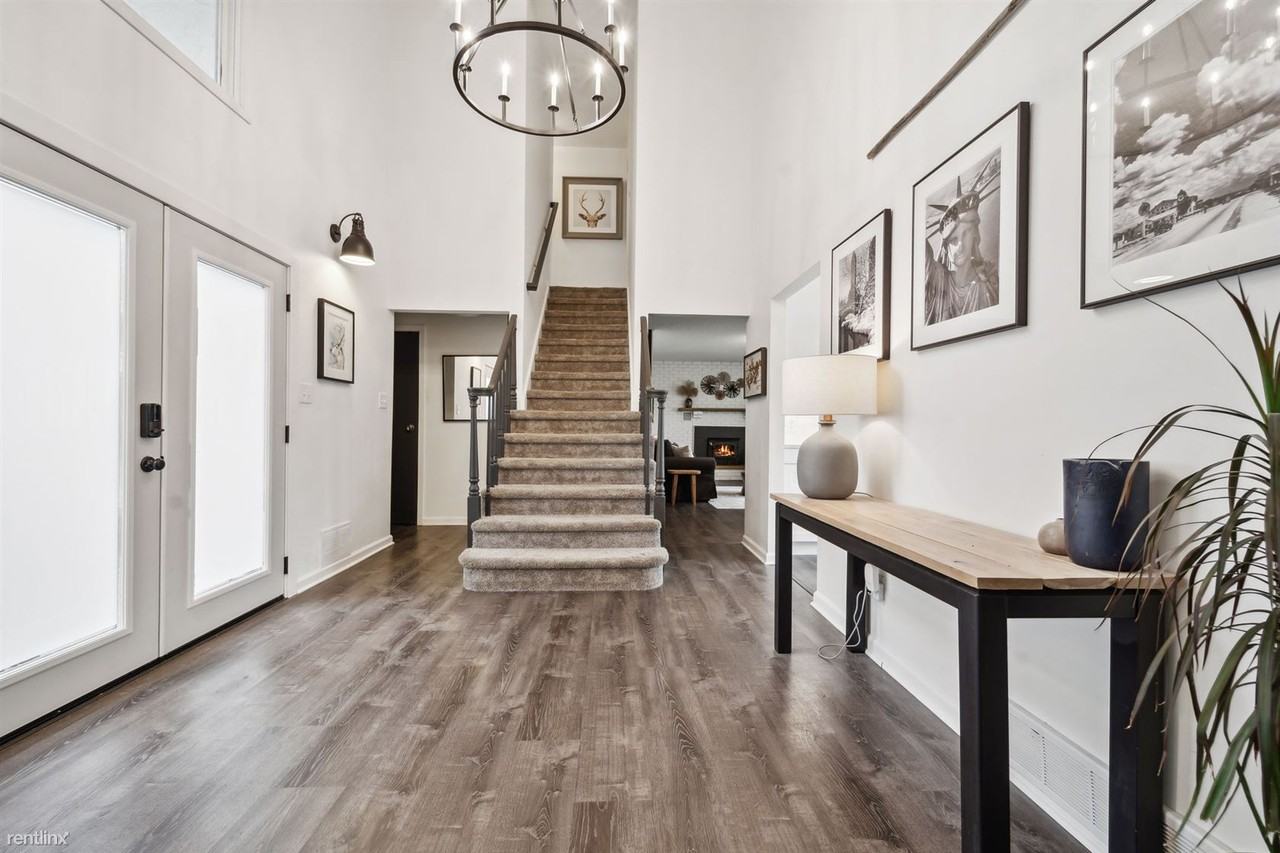 65 Birch Bluff Rd - Photo 2 of 32