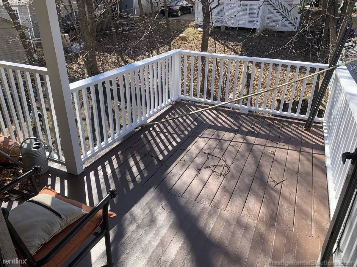 136 Arlington St - Photo 2 of 6