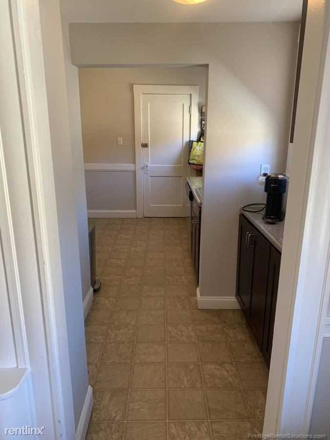 136 Arlington St - Photo 3 of 6