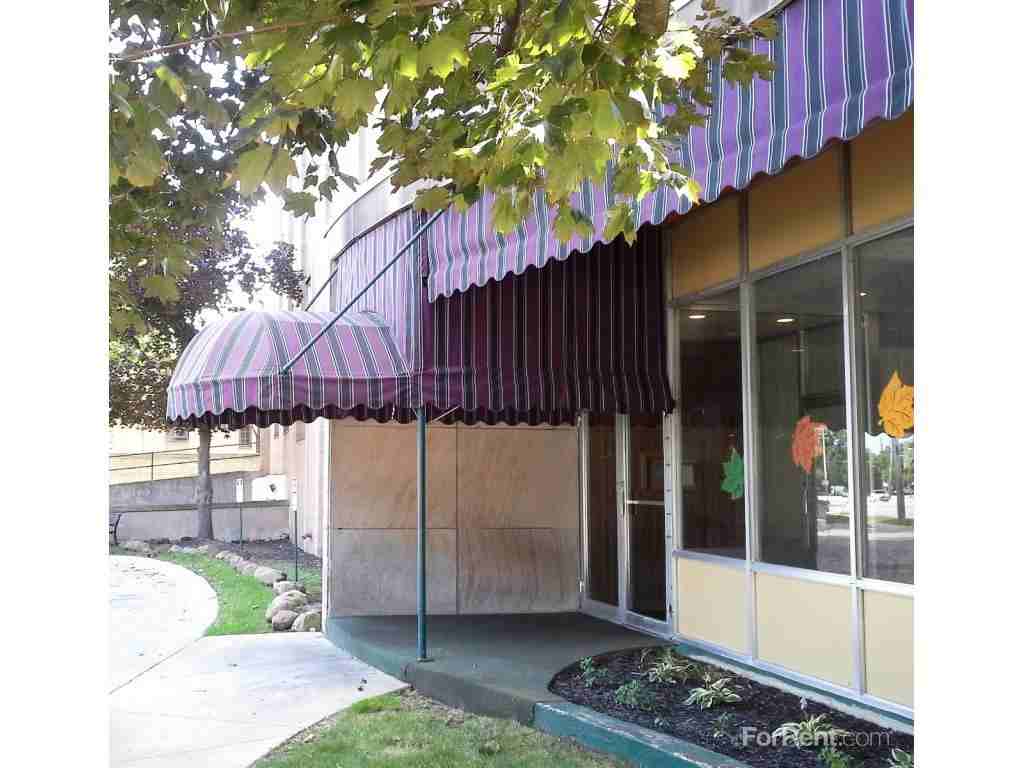 Park Towers - Photo 2 of 14