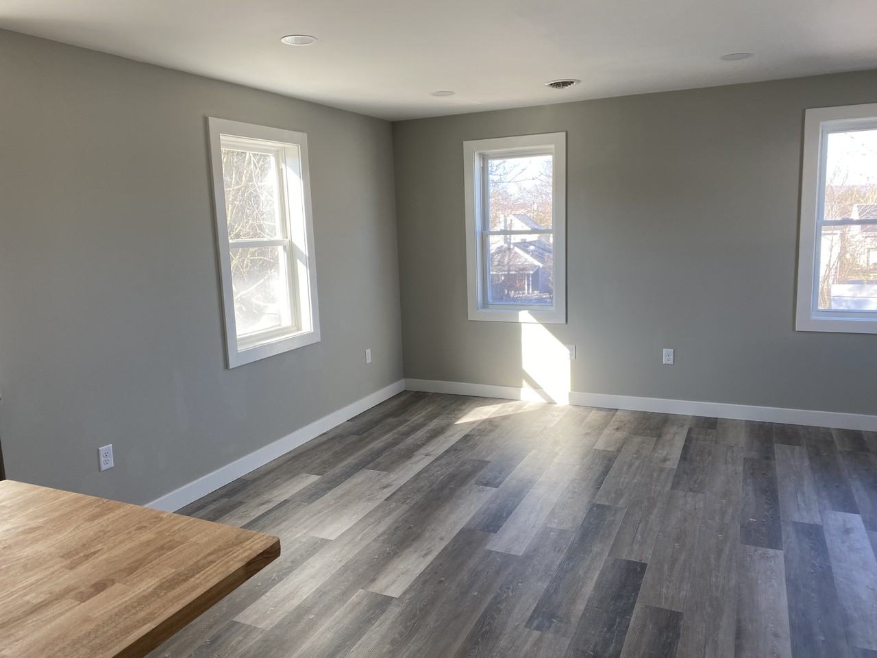 336 W Allen St #B - Photo 2 of 14