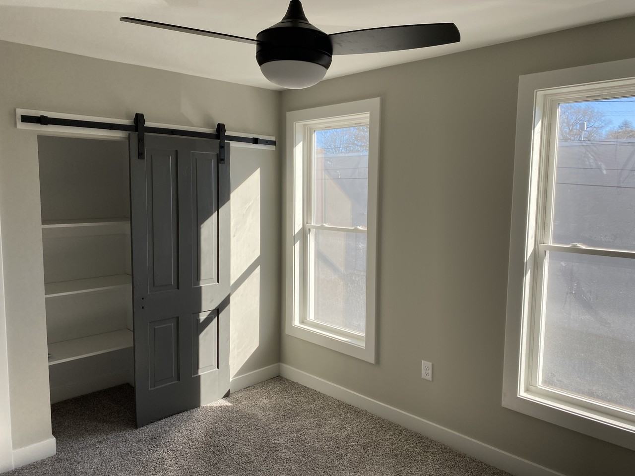 336 W Allen St #B - Photo 3 of 14