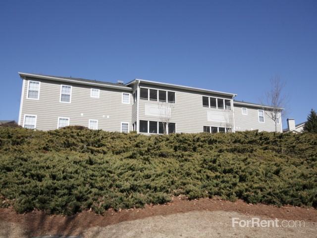 Dawson Forest Apartments - Photo 2 of 21