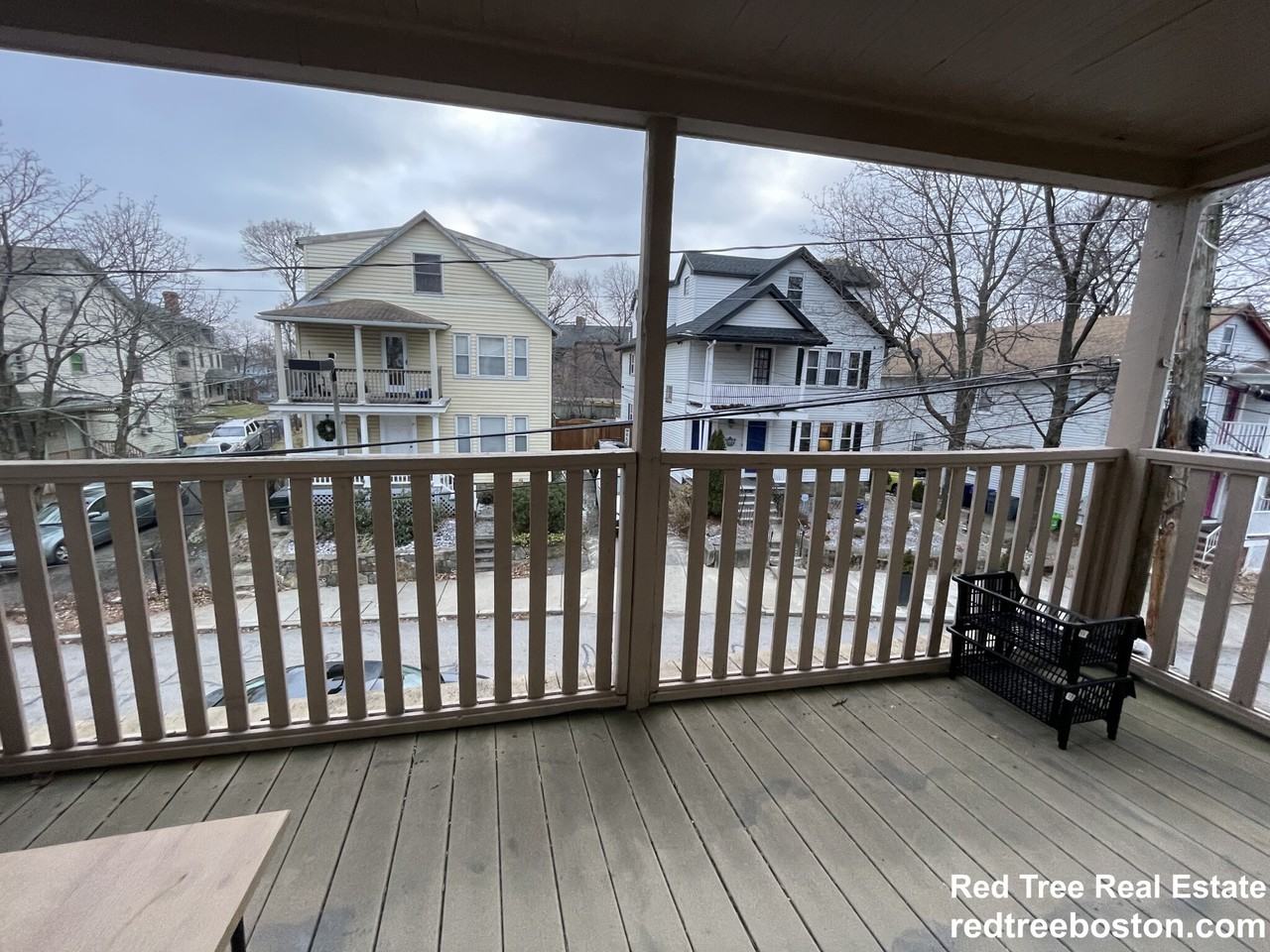 12 Logan St - Photo 5 of 19