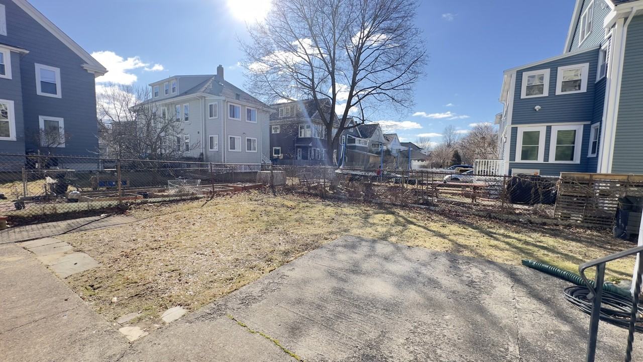 58 Magnolia St #3 - Photo 5 of 7
