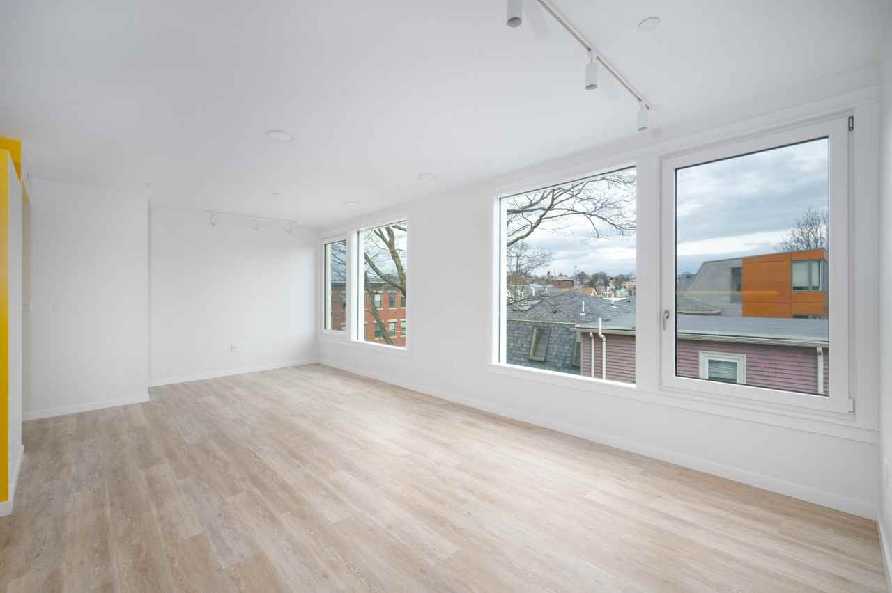 205 Beacon St #301 - Photo 5 of 31