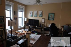 featured image of 1547 W Blackhawk St #3C