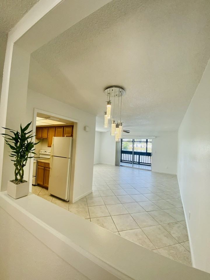 633 North Keene Road #C - Photo 2 of 13