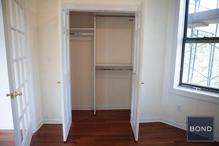 48 Stuyvesant Street #2