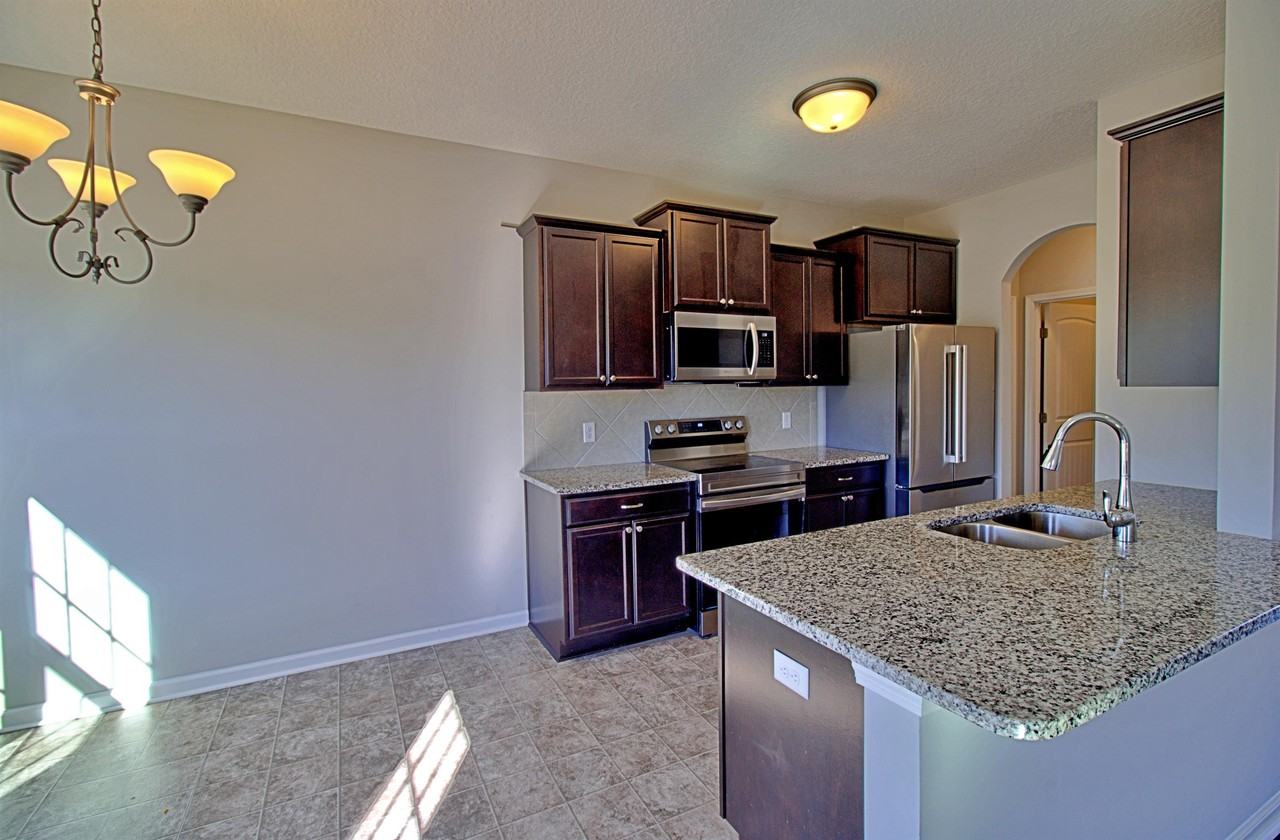 136 Summerhill Dr Ne #1 - Photo 6 of 24