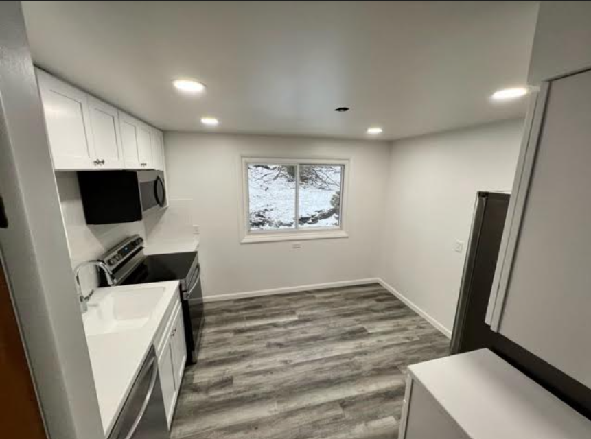 326 Draper Avenue #B6 - Photo 2 of 5