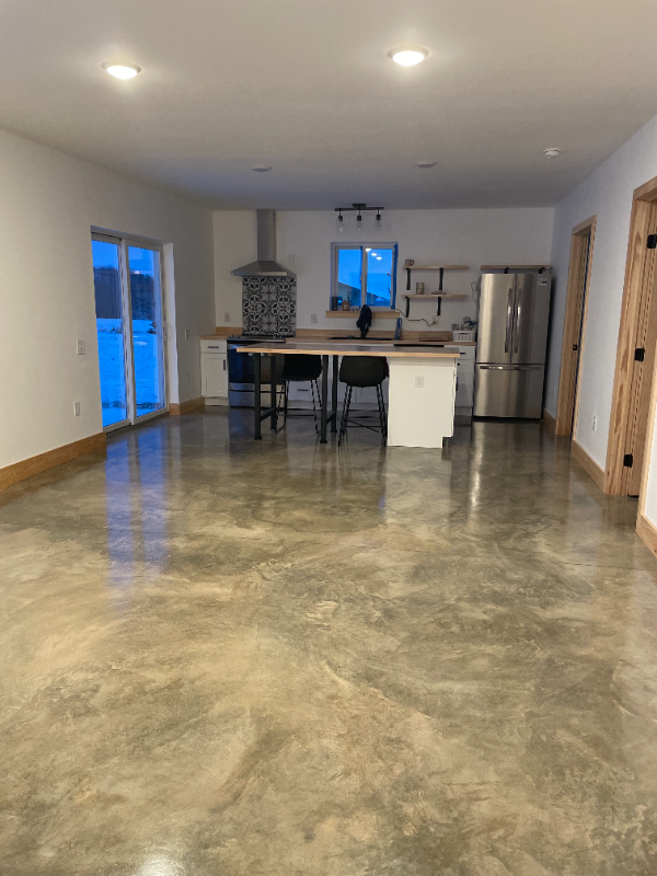 295 E Enfield Center Rd - Photo 3 of 14