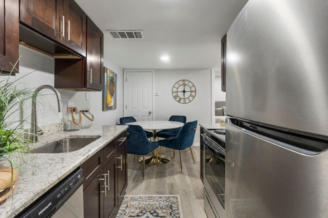 Stonebrook Gated Community - Photo 5 of 29