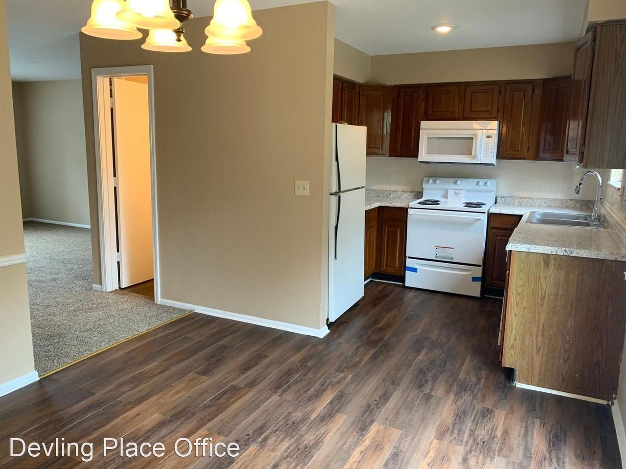 3622 NE Chouteau Trafficway - Photo 3 of 48