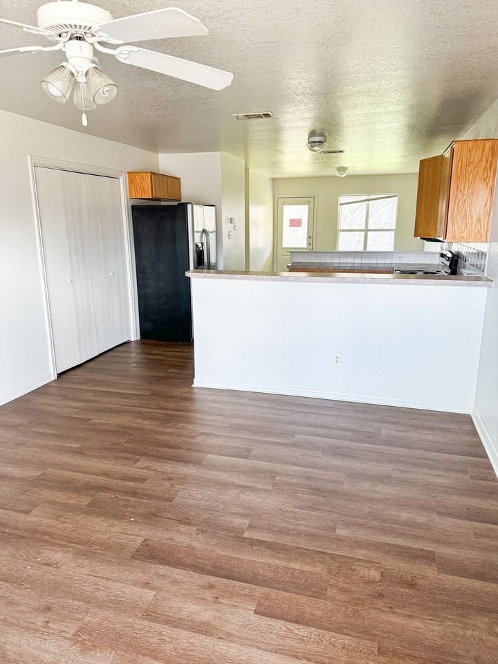 Updated 4-plex unit - Photo 2 of 7