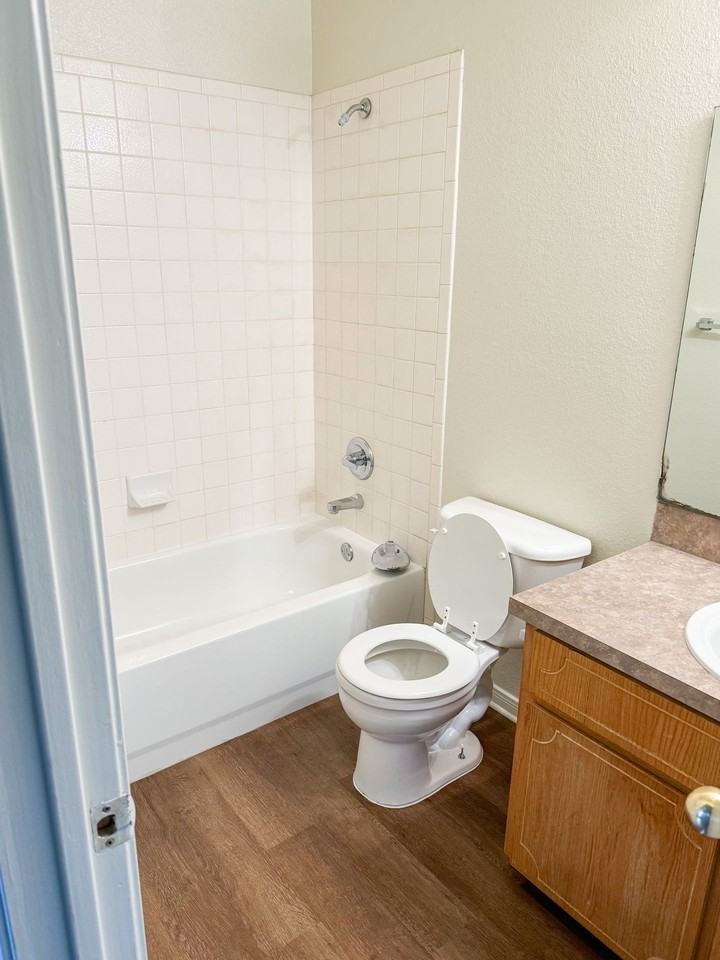 Updated 4-plex unit - Photo 7 of 7