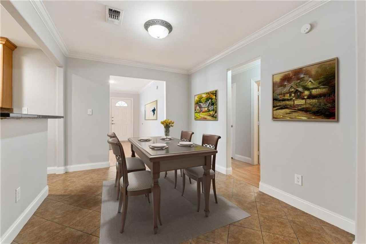 714 East 45th Street - Photo 6 of 50