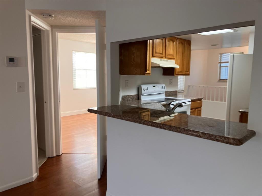 2803 North Course Drive - Photo 2 of 9