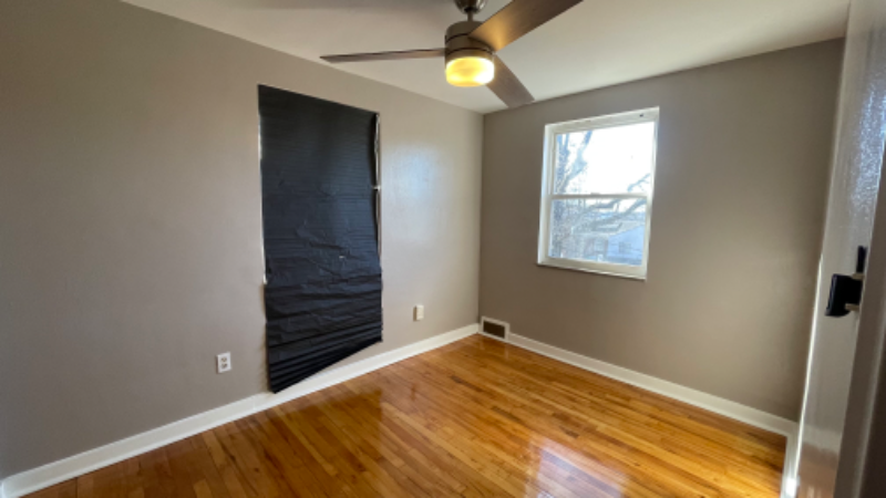 943 Woodbine St - Photo 2 of 15