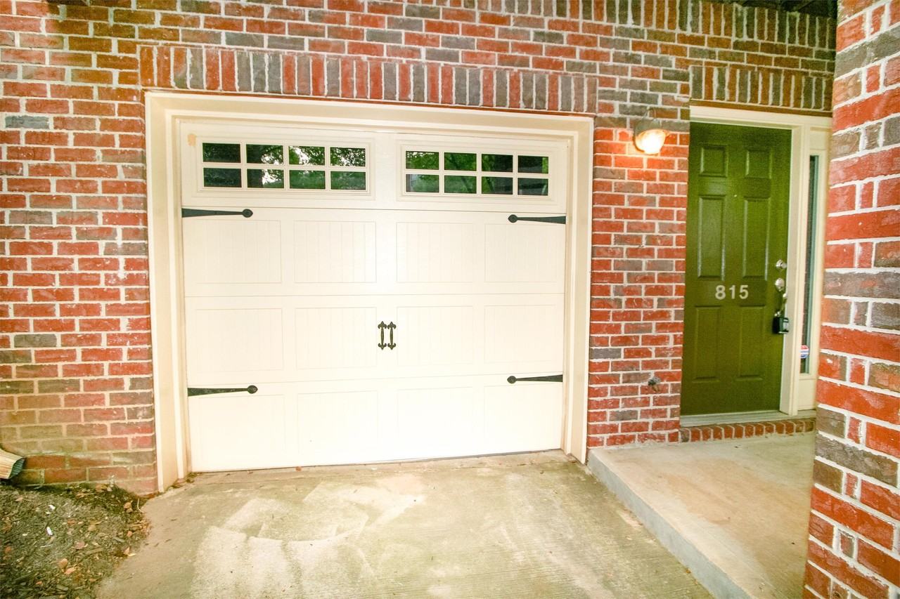 815 Charles Bank Ave Se #1 - Photo 3 of 41