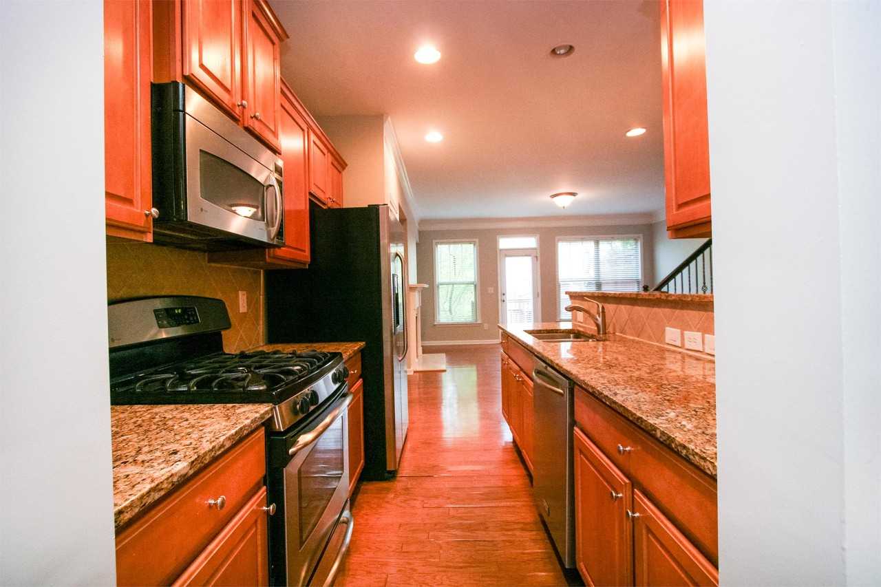 815 Charles Bank Ave Se #1 - Photo 7 of 41