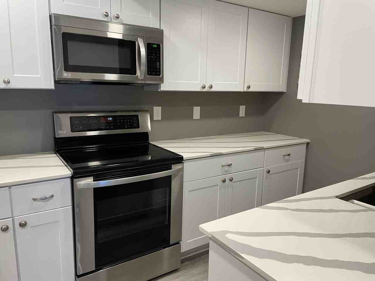 3660 Independence Ave S #22 - Photo 2 of 18