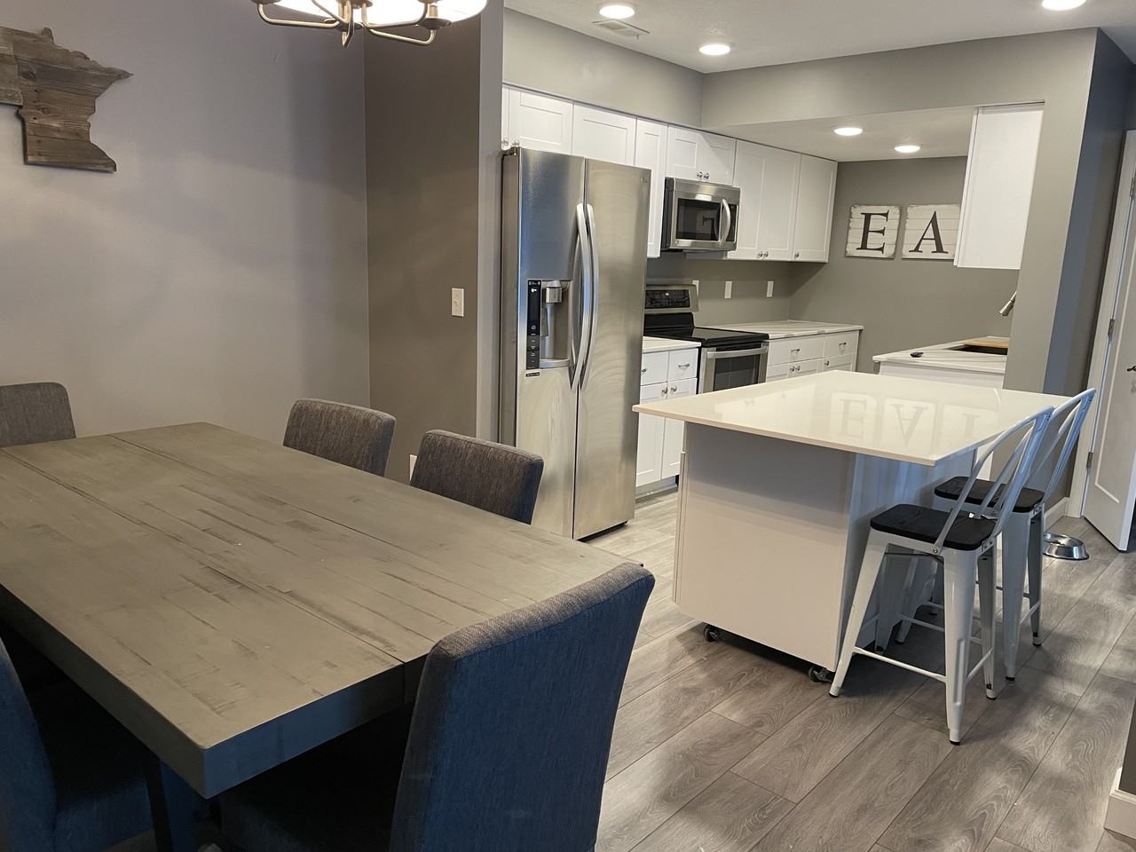 3660 Independence Ave S #22 - Photo 3 of 18