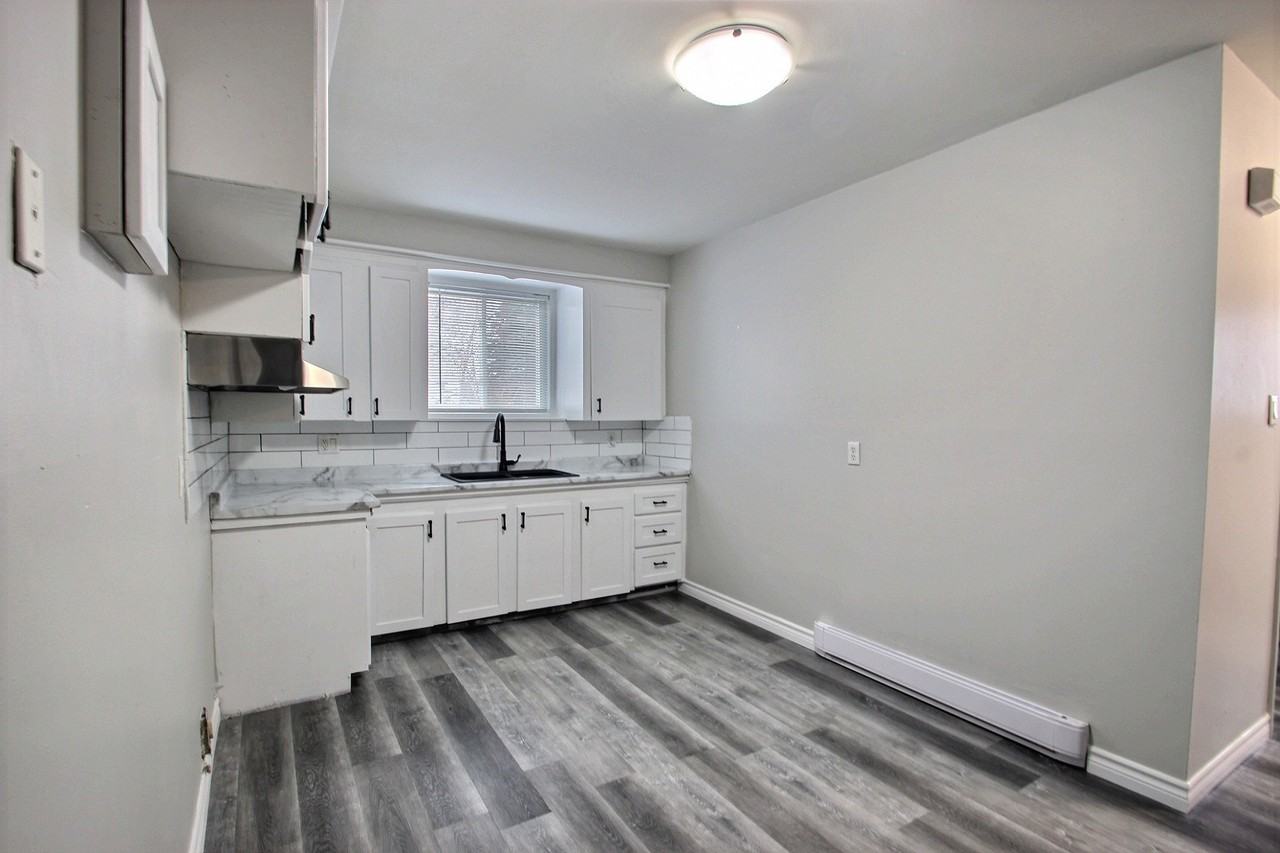 20 Sixth St #6 - Photo 2 of 10