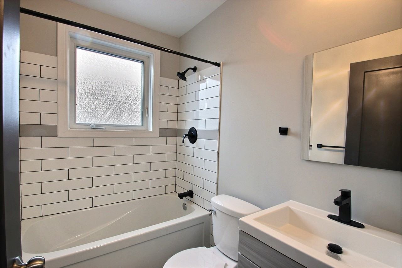 20 Sixth St #6 - Photo 5 of 10