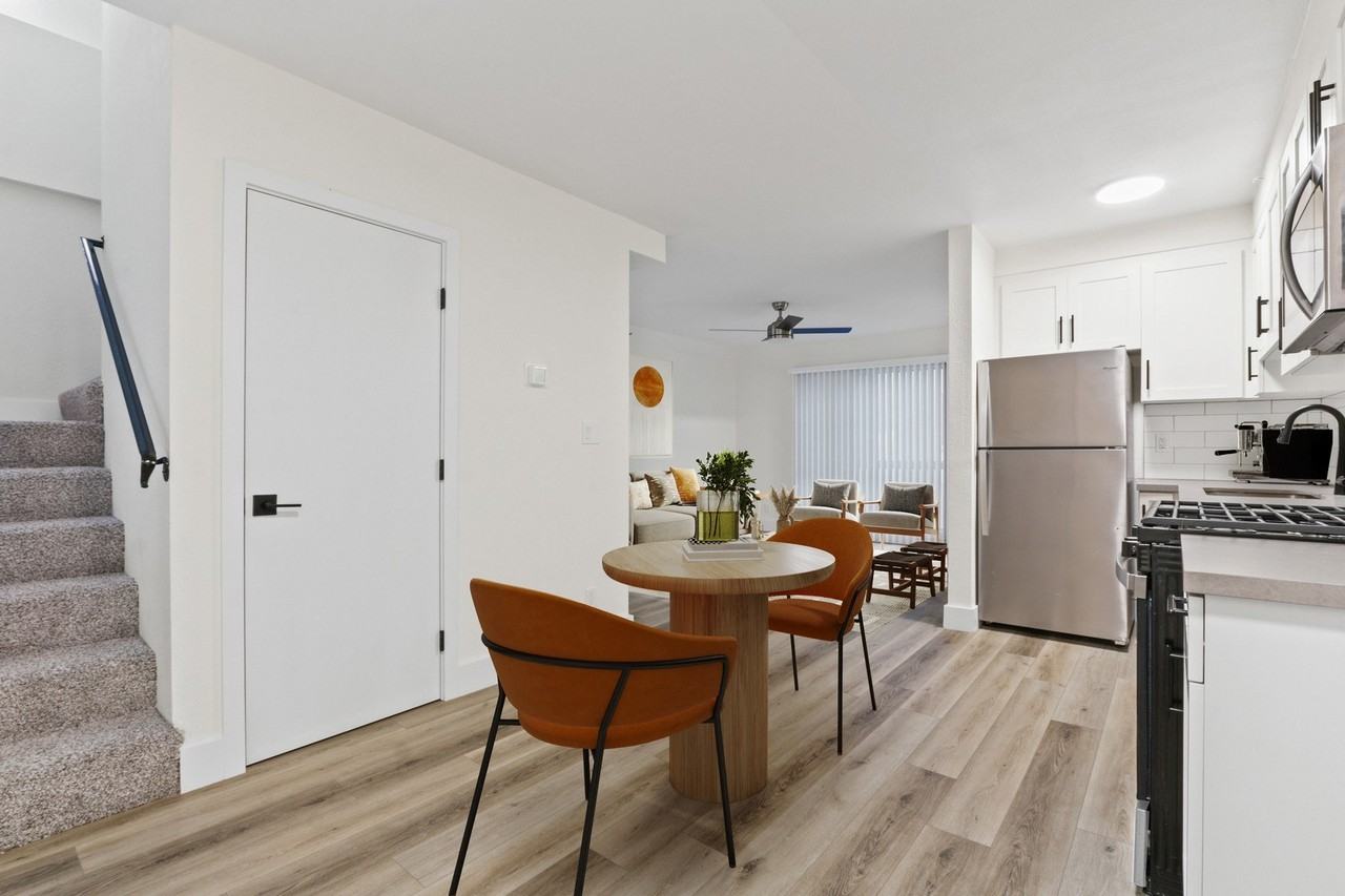 The Stanley on Ocean Way - Photo 4 of 56