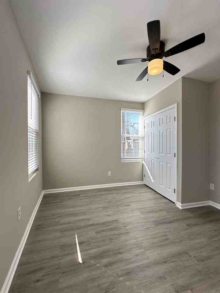 2238 N Fulton Ave #3 - Photo 7 of 20