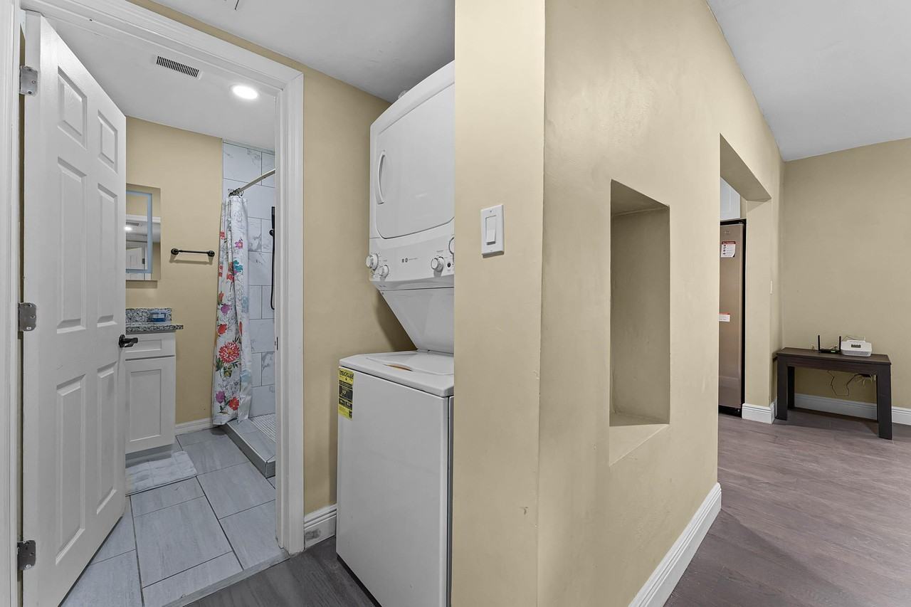 W Webster Ave - Photo 2 of 7