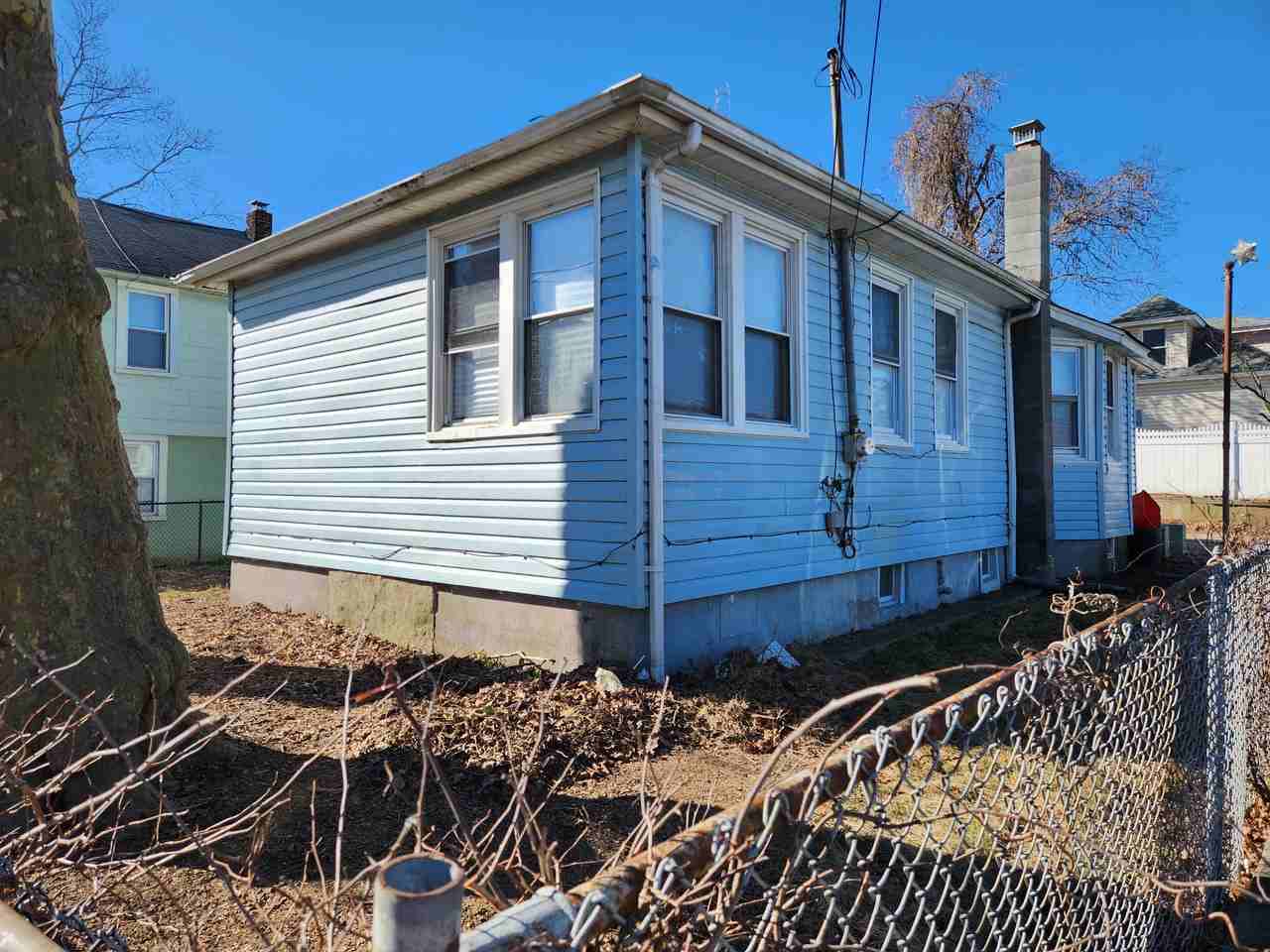 115 Savoy Ave - Photo 2 of 18