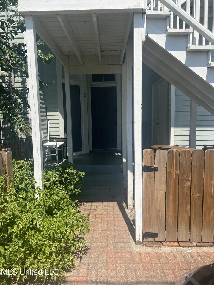 129 Fayard St - Photo 3 of 4