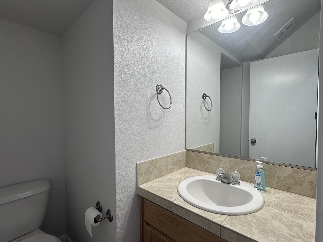 2839 Northeast Stapleton Road #2839 - Photo 3 of 19