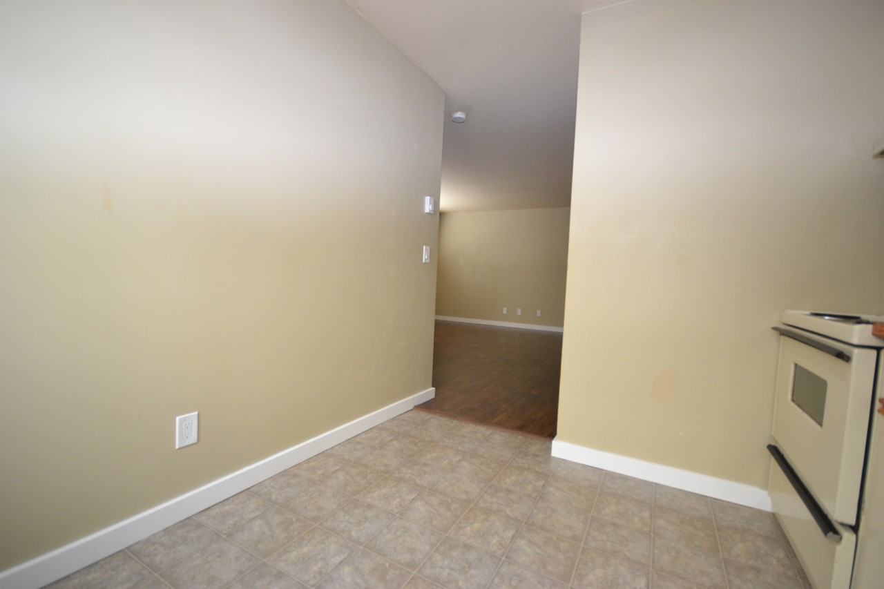 #101 9461 College Street - Photo 3 of 10