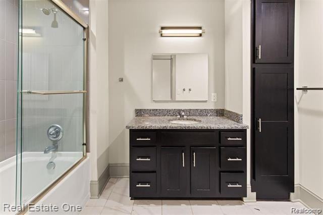 10 Grand River Ave - Photo 6 of 9