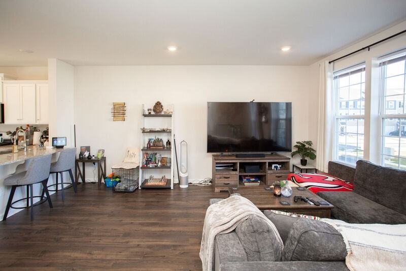 28 Foundry Blvd - Photo 3 of 45