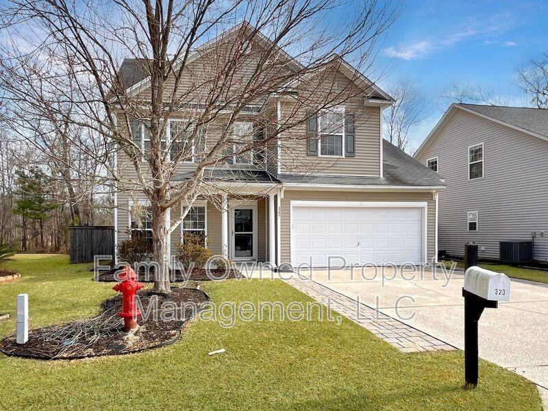 320 Burton Ct - Photo 2 of 27
