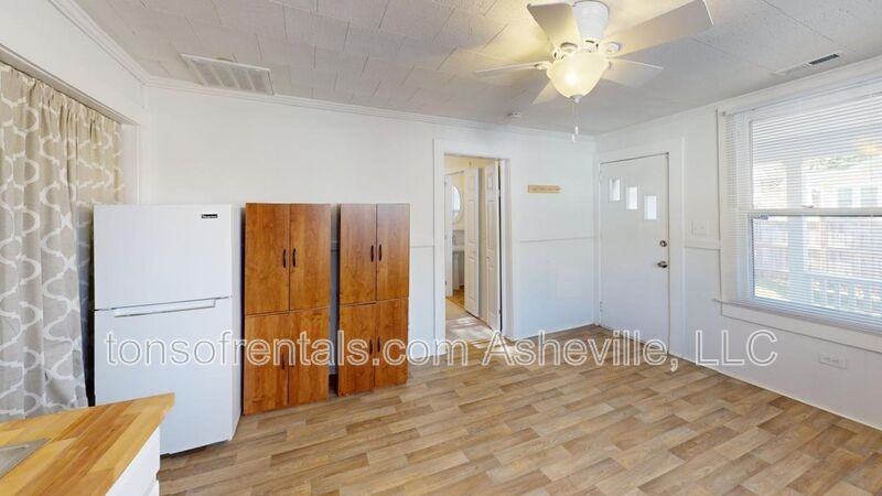 326 Spring St #A - Photo 7 of 16