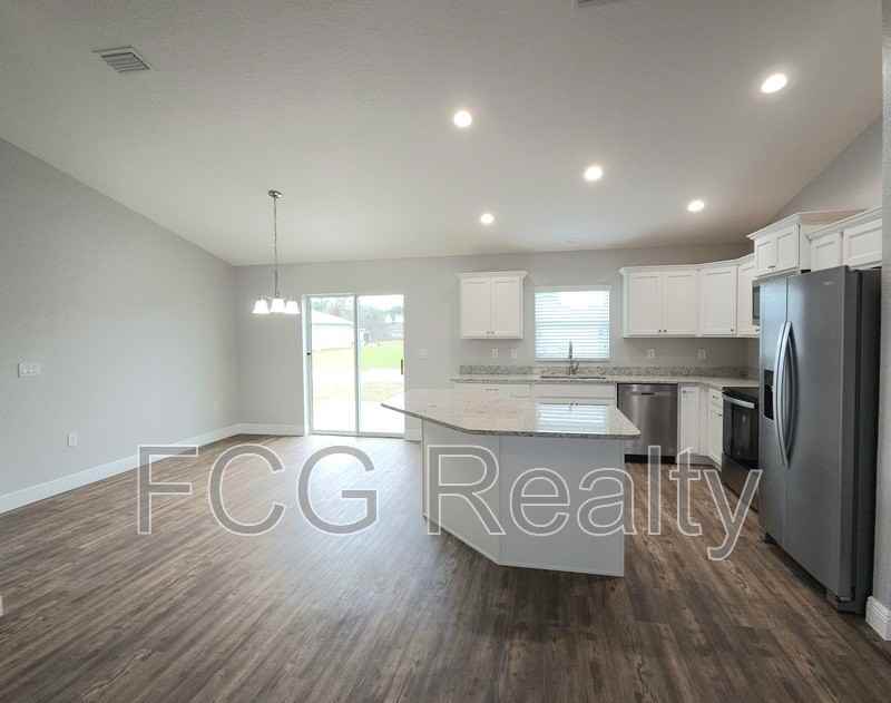 4750 139th Street Road - Photo 3 of 12