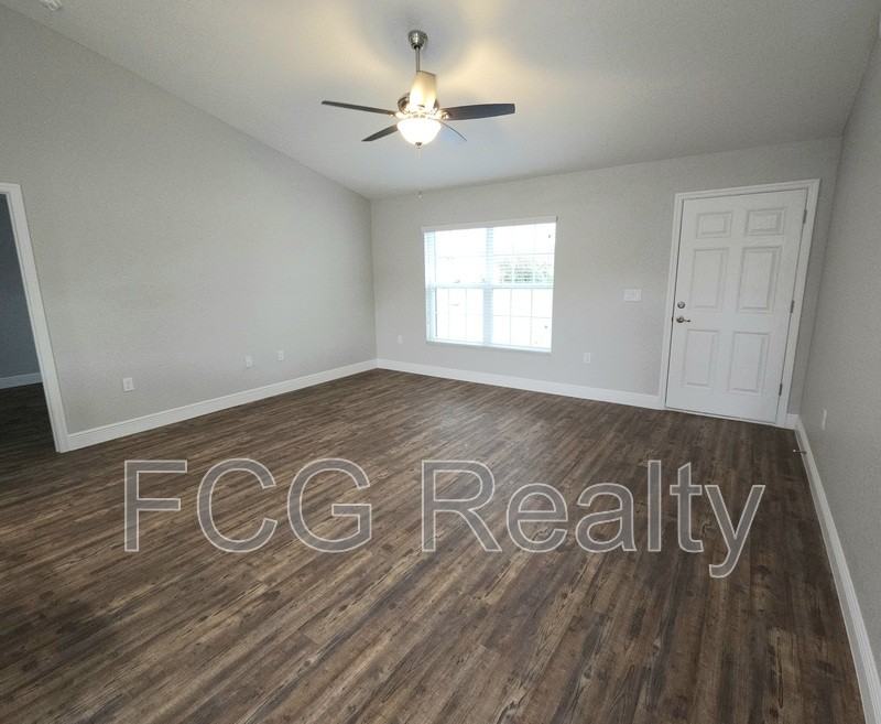 4750 139th Street Road - Photo 4 of 12