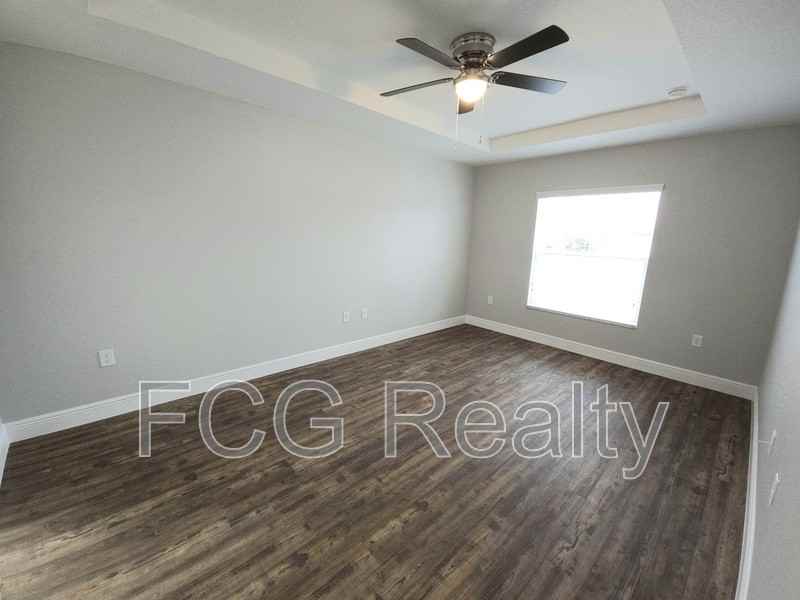 4750 139th Street Road - Photo 5 of 12